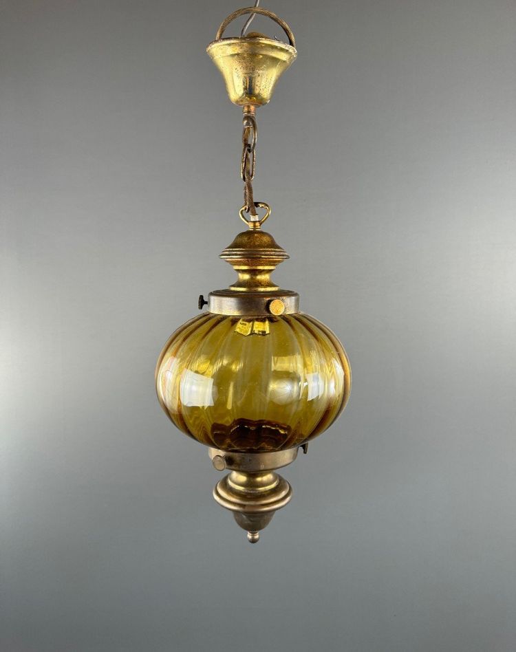 Paire De Suspensions Lanternes Vintage En Verre Soufflé Ambre, XXe Siècle