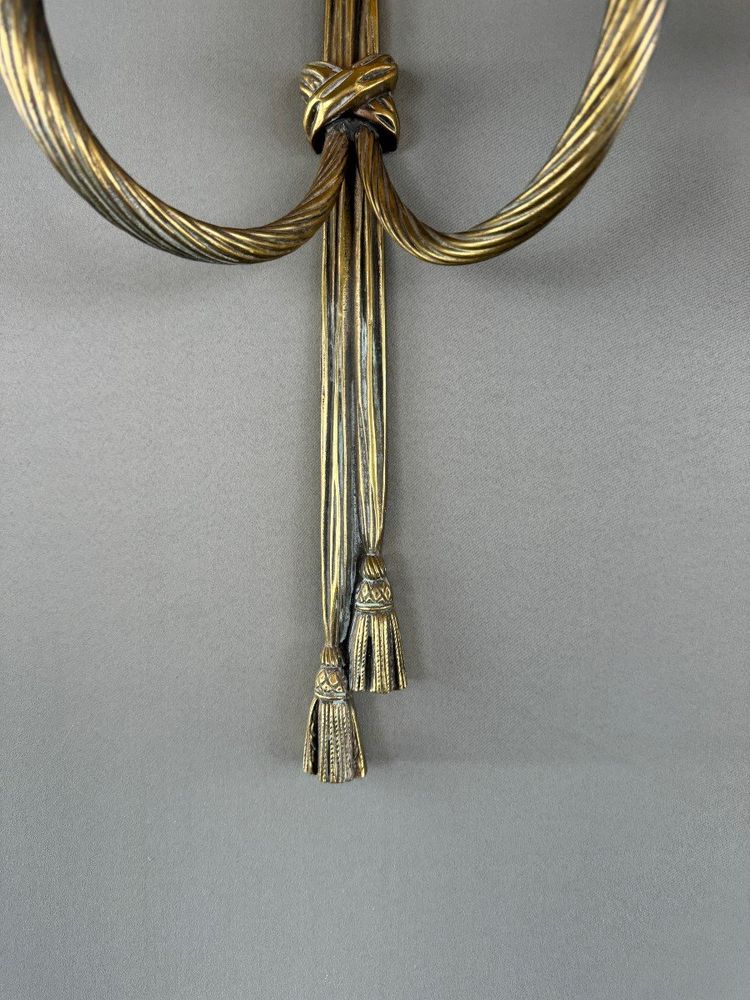 Paire D’appliques Murales En Bronze Doré De Style Louis XVI, XXe Siècle