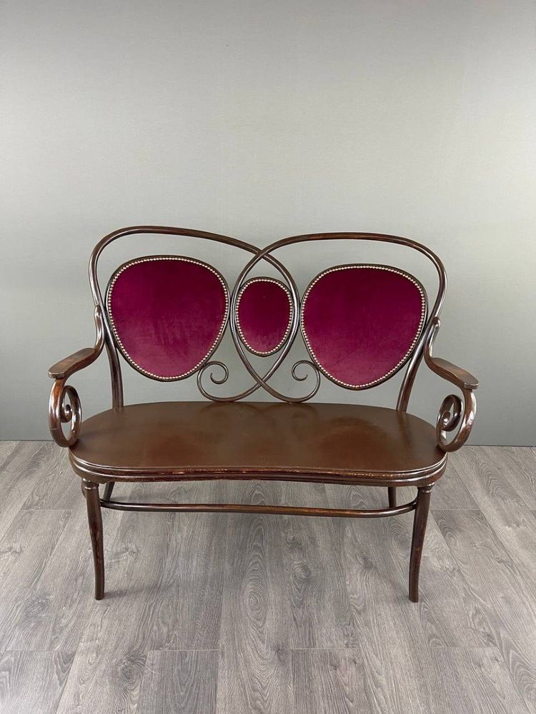 Canapé De Style Art Nouveau Par Thonet, XXe Siècle