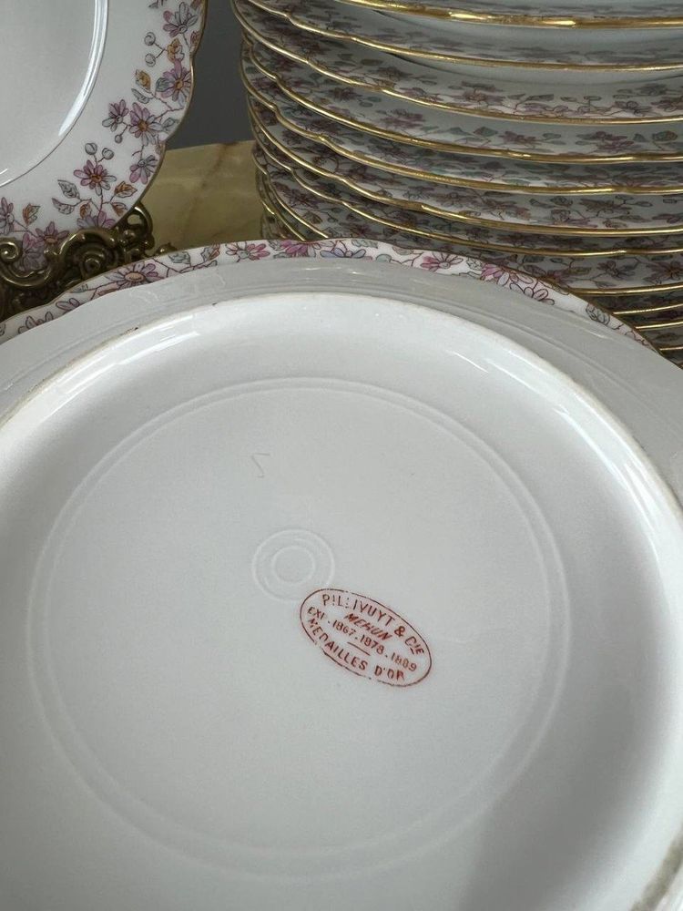 Service En Porcelaine De Pillivuyt & Cie 59 Pièces, XIXe Siècle