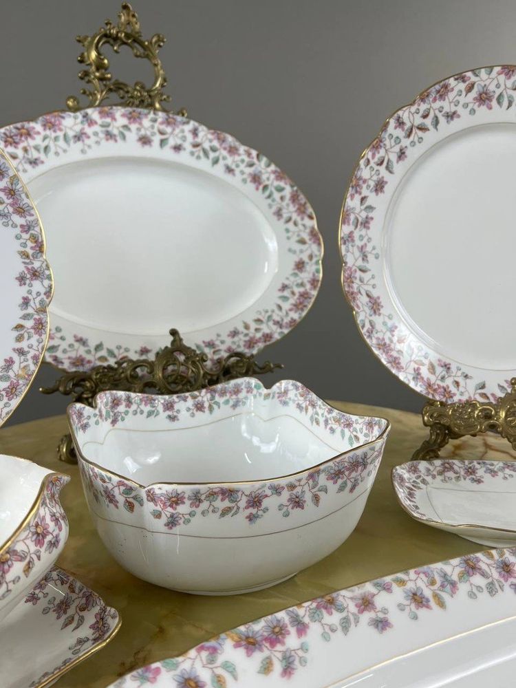 Service En Porcelaine De Pillivuyt & Cie 59 Pièces, XIXe Siècle