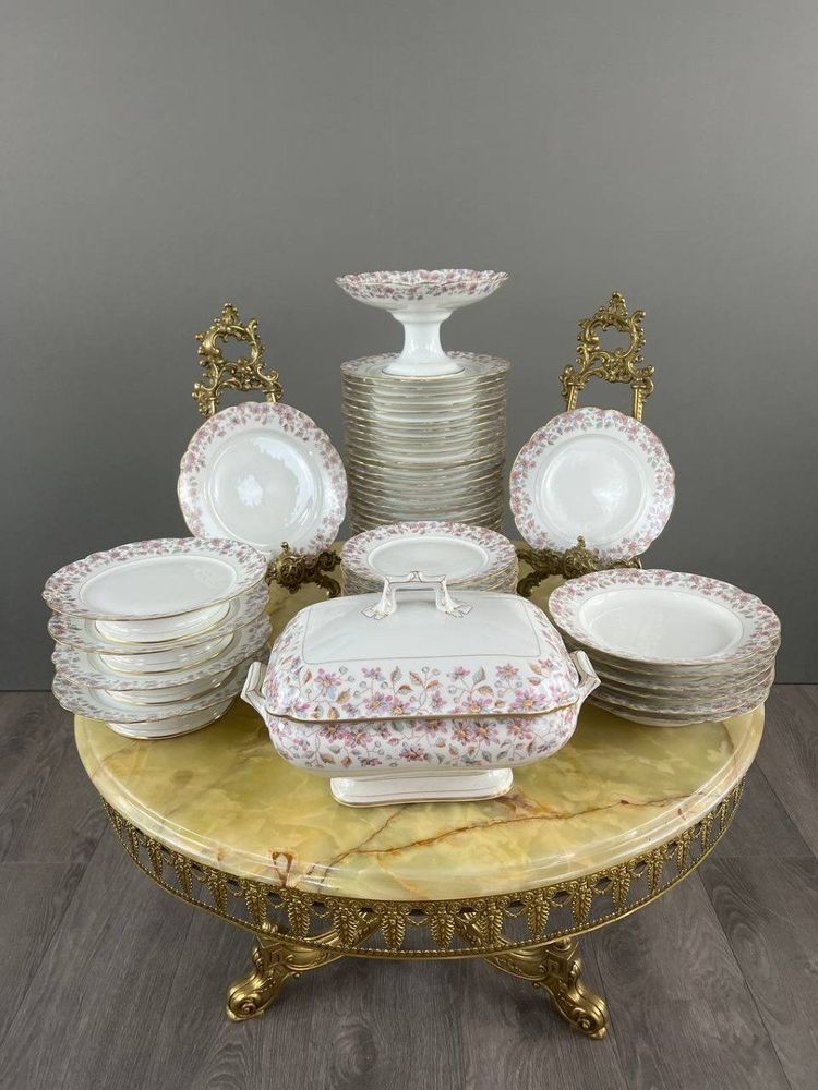 Service En Porcelaine De Pillivuyt & Cie 59 Pièces, XIXe Siècle