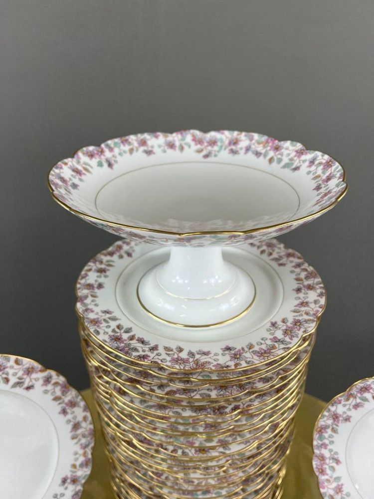 Service En Porcelaine De Pillivuyt & Cie 59 Pièces, XIXe Siècle