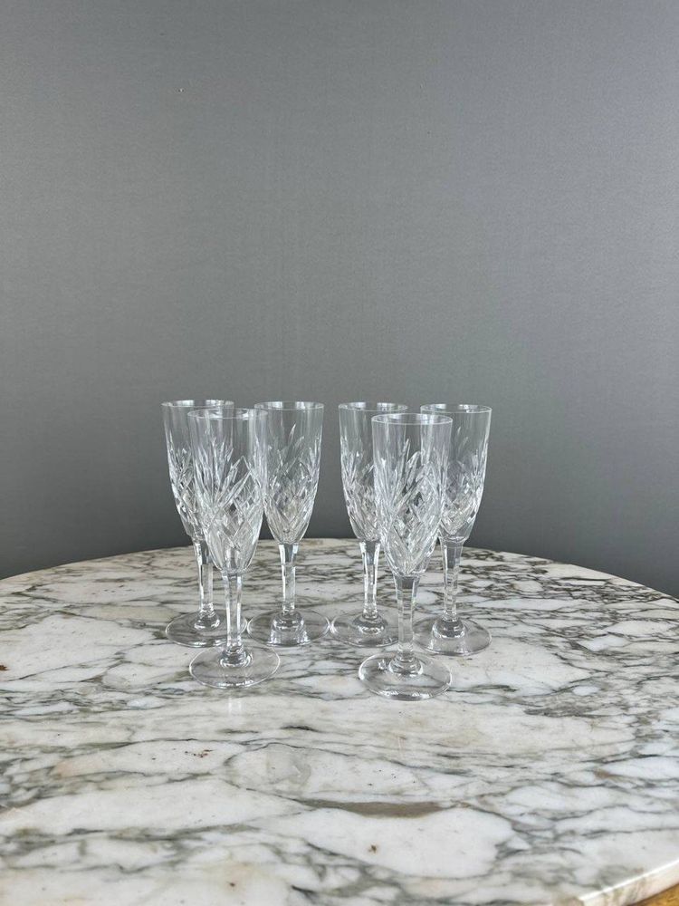Service De Verres En Cristal Saint Louis Modèle Chantilly (26 Pièces), XXe Siècle