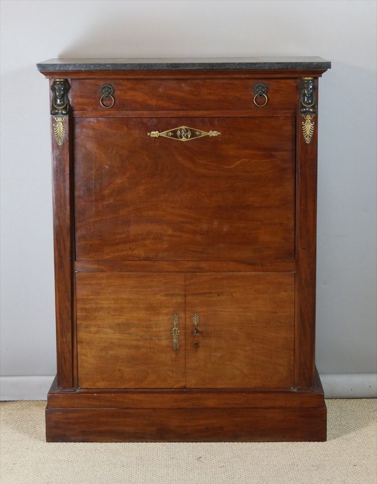Sekretärin aus der Kaiserzeit