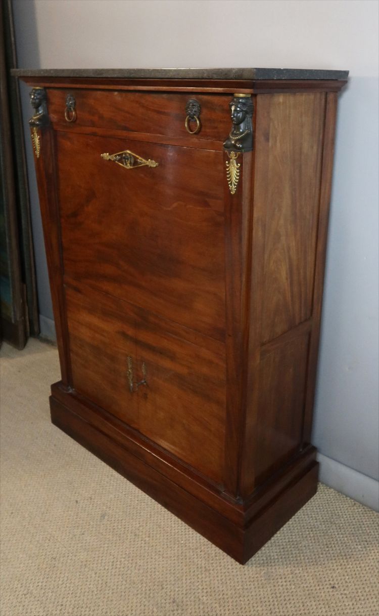Sekretärin aus der Kaiserzeit