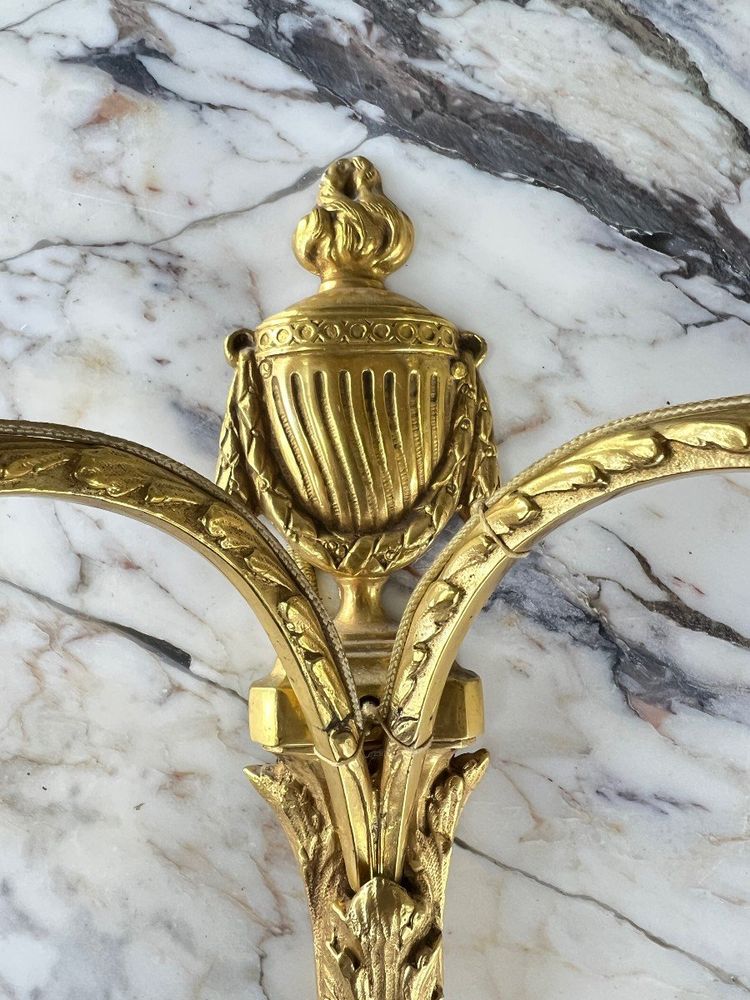 Paire D’appliques En Bronze Doré, Maison Baguès, Style Louis XVI, XXe Siècle