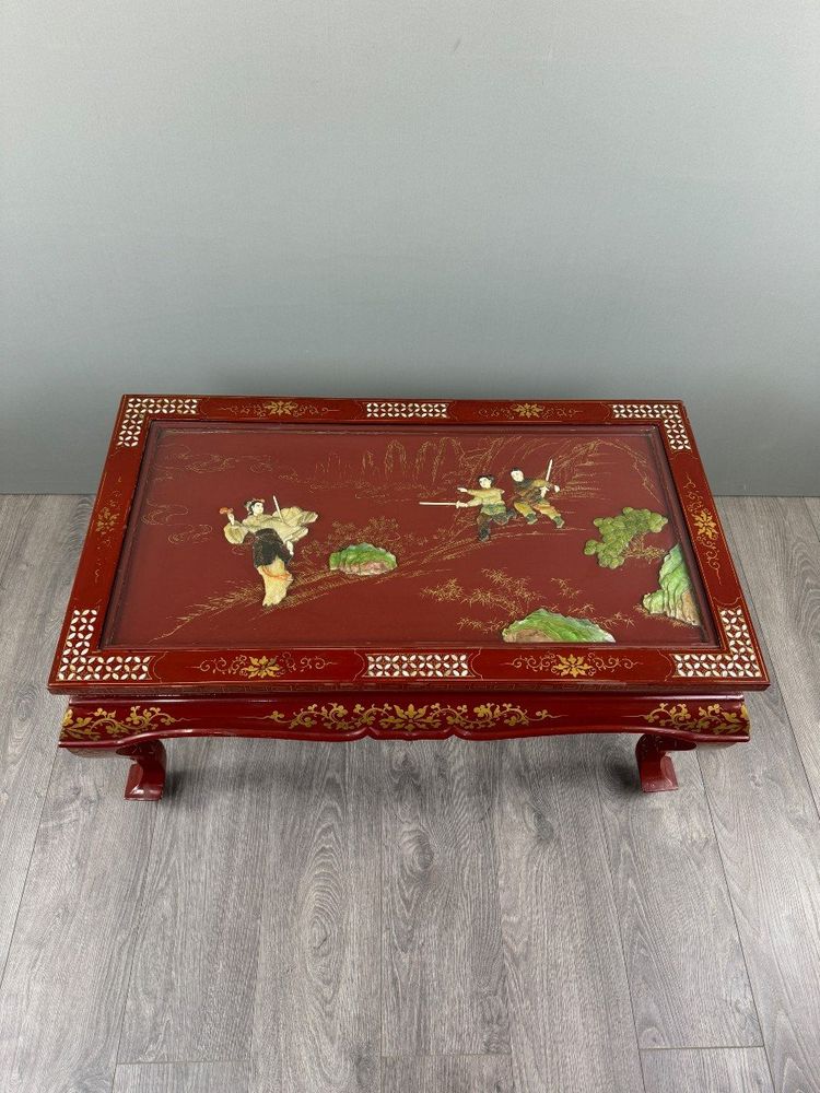 Table Basse Laquée , Style Chinois, XXe Siècle