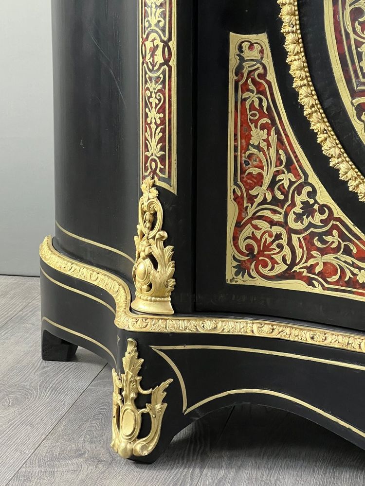 Paar Boulle-Möbelschränke mit Intarsienarbeit, Epoche Napoleon III