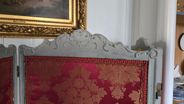 Paravento in legno intagliato in stile Regency del XIX secolo