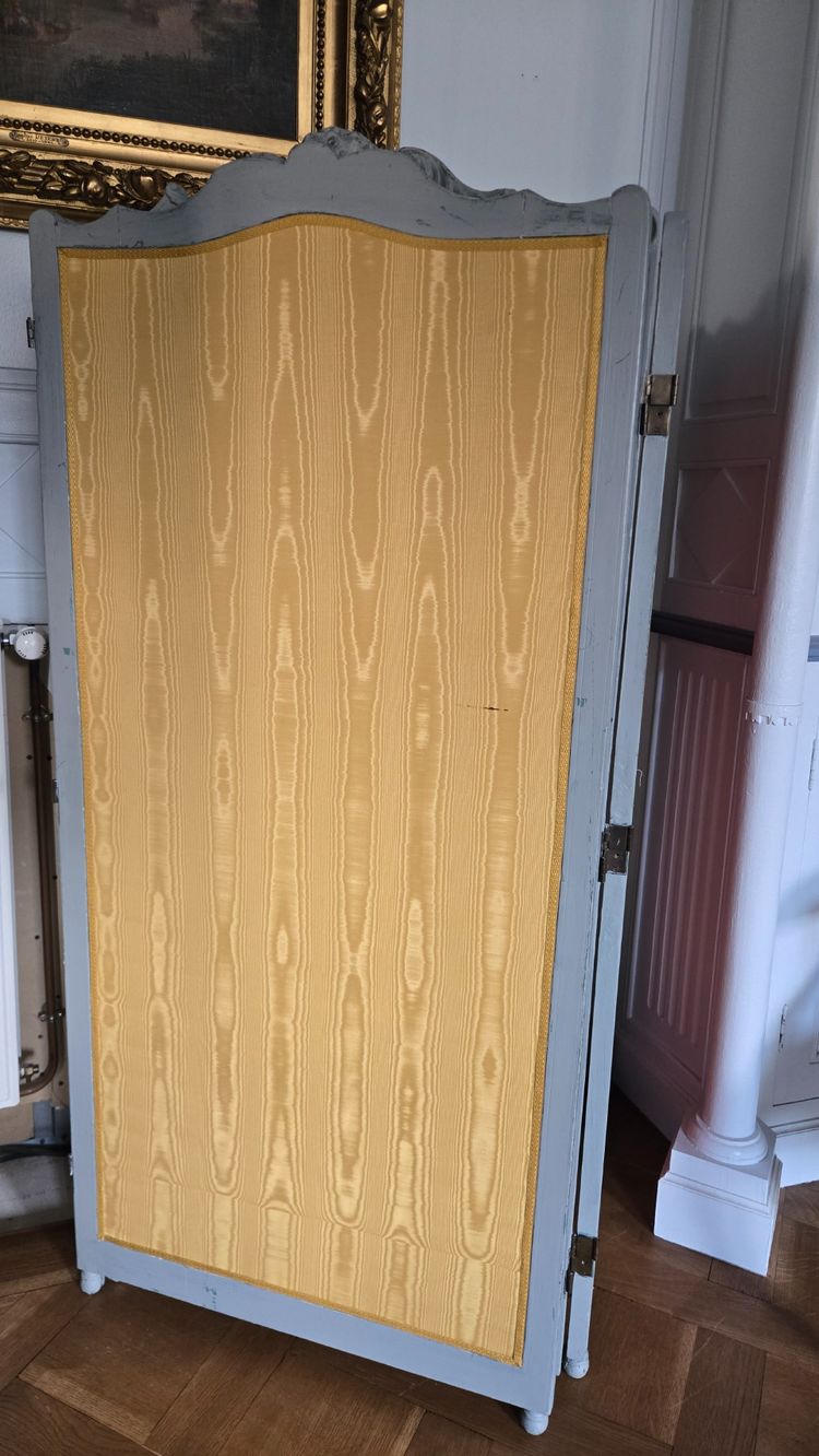 Paravento in legno intagliato in stile Regency del XIX secolo