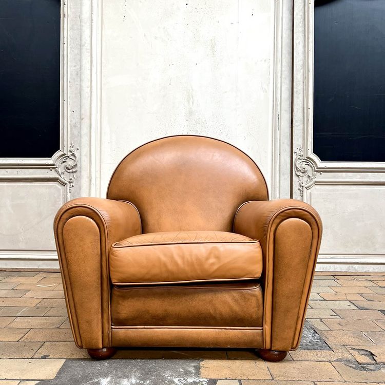 Ensemble club en cuir ancien