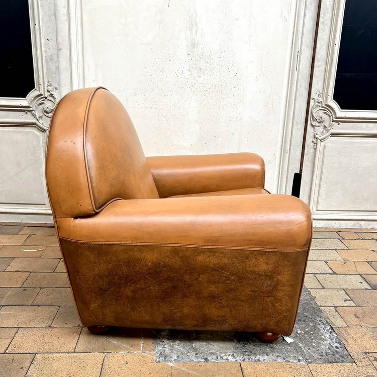 Ensemble club en cuir ancien