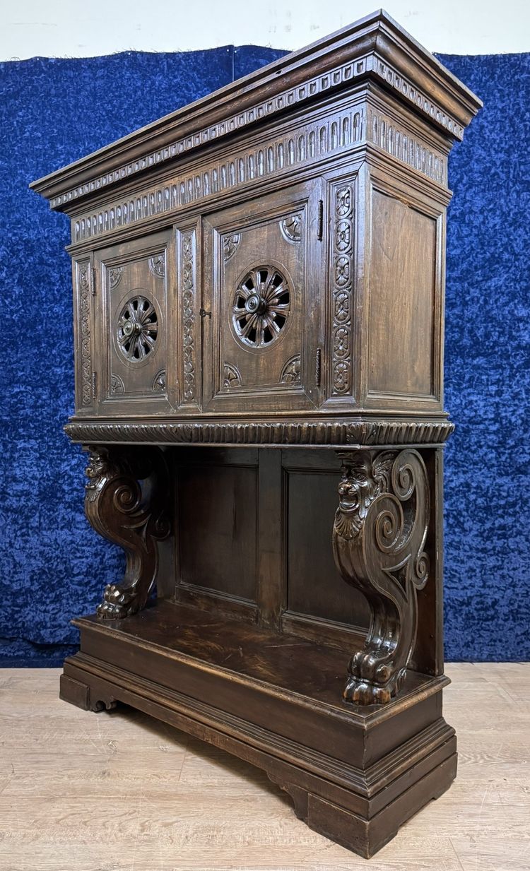 Cabinet dressoir style renaissance en chêne circa 1850