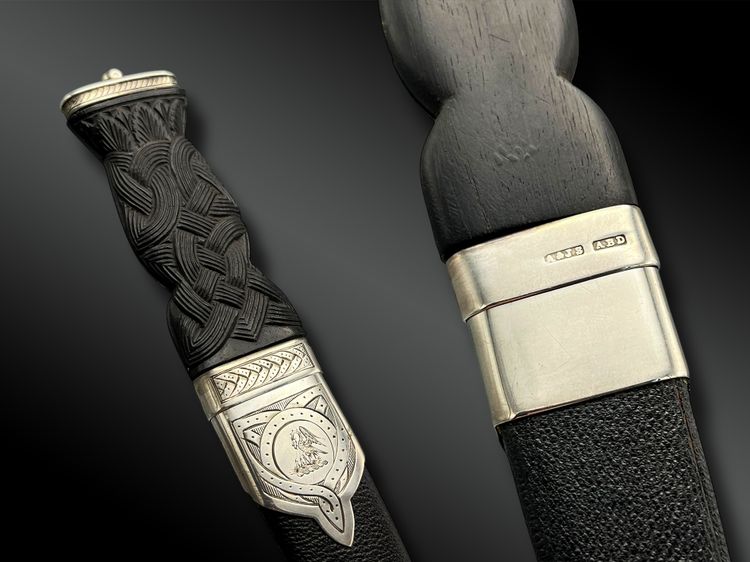 KNIFE called Sgian Dubh - Scotland - Early 20th century