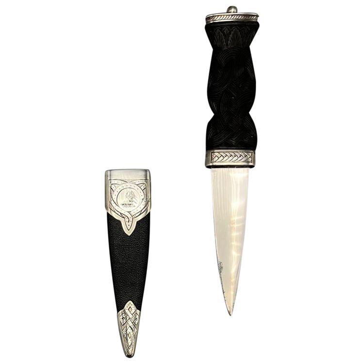KNIFE called Sgian Dubh - Scotland - Early 20th century