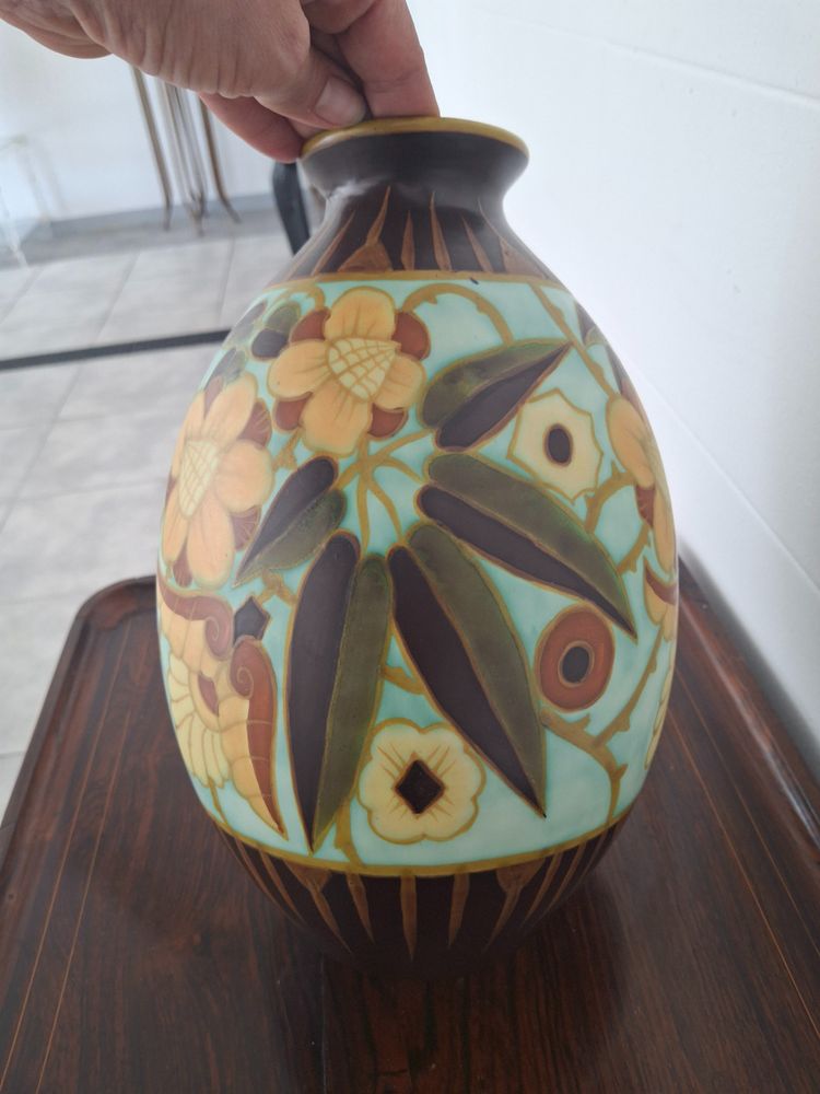 Ceramic ovoid vase signed Charles CATTEAU /KERAMIS BOCH
