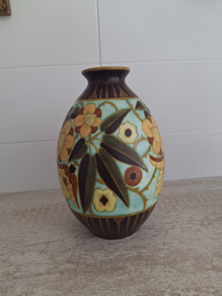 Ceramic ovoid vase signed Charles CATTEAU /KERAMIS BOCH
