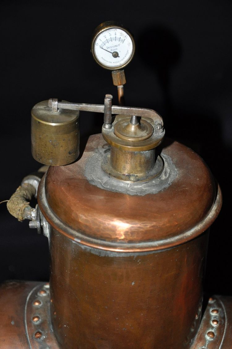 Maquette de machine à vapeur instrument scientifique XIXe siècle