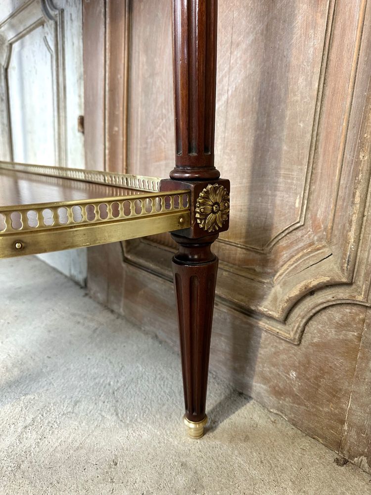 Console de style Louis XVI en acajou 20e siècle