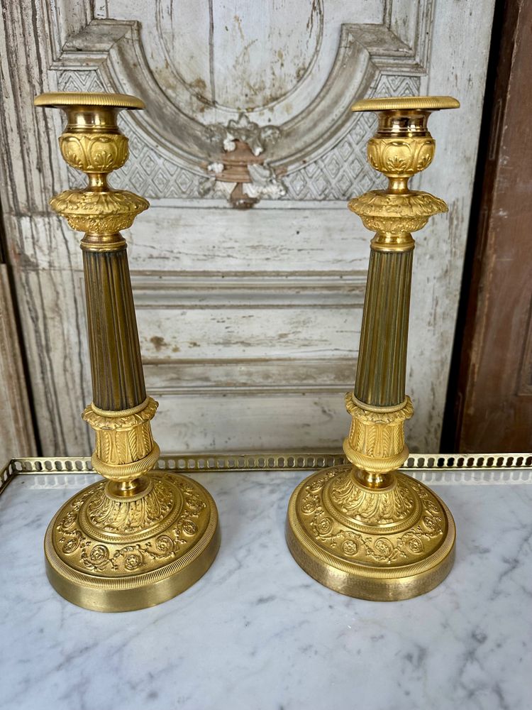 Coppia di candelieri in bronzo Periodo di restauro