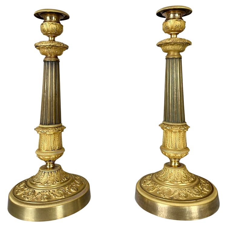 Coppia di candelieri in bronzo Periodo di restauro