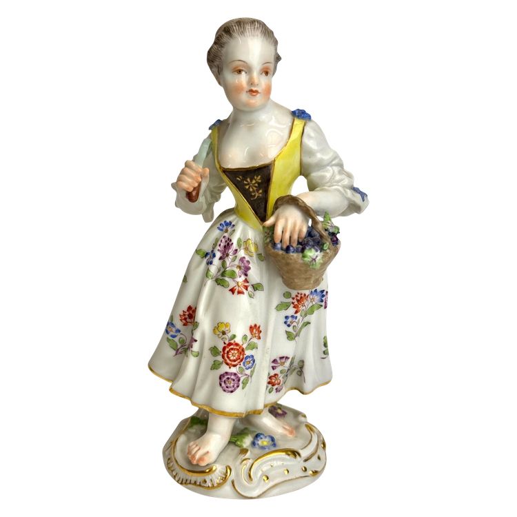Meissen - Figurine En Porcelaine Enfant jardinier avec panier à vin