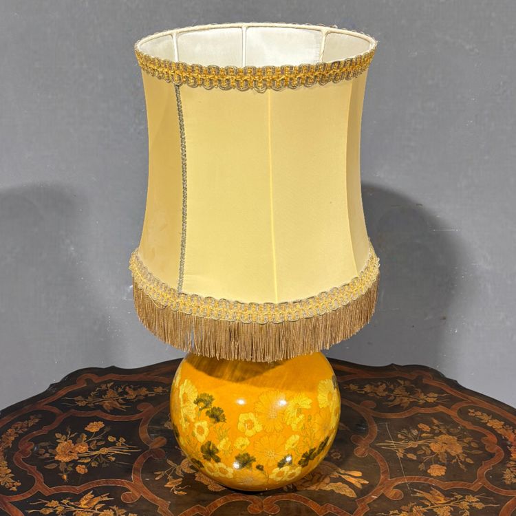 Painted ceramic lamp from the 70s