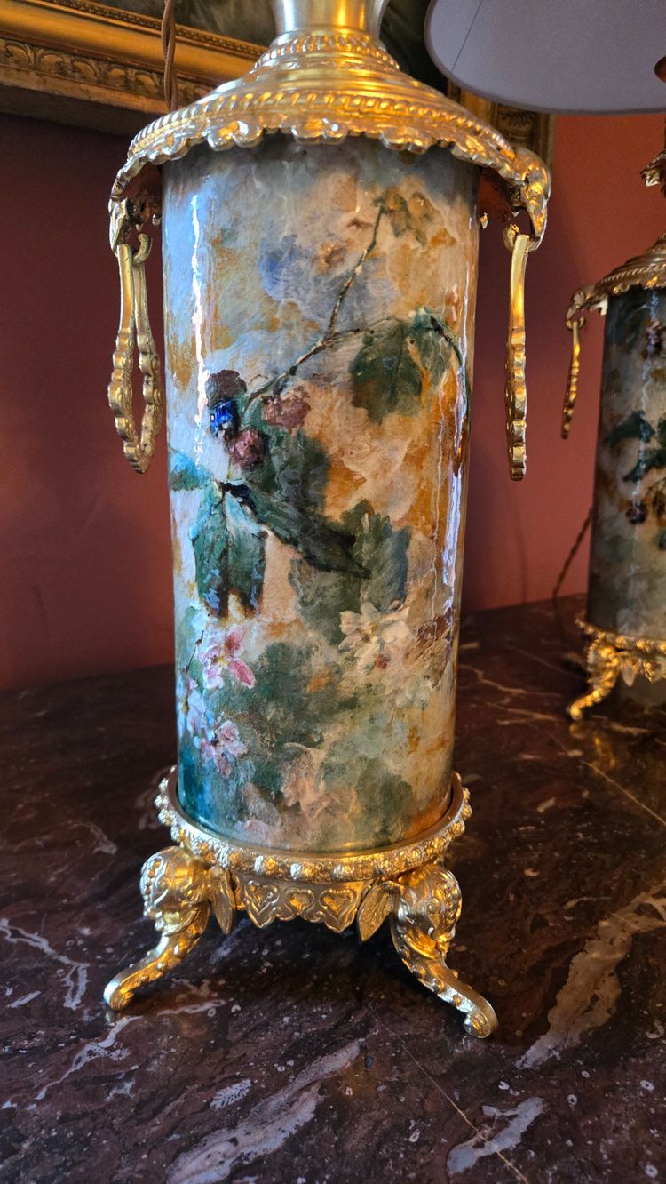 Coppia di lampade a barbottina di D.Grenet, con montatura giapponese in bronzo dorato, 1880 circa.