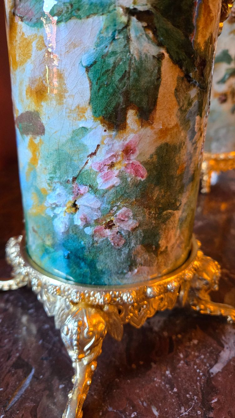 Coppia di lampade a barbottina di D.Grenet, con montatura giapponese in bronzo dorato, 1880 circa.