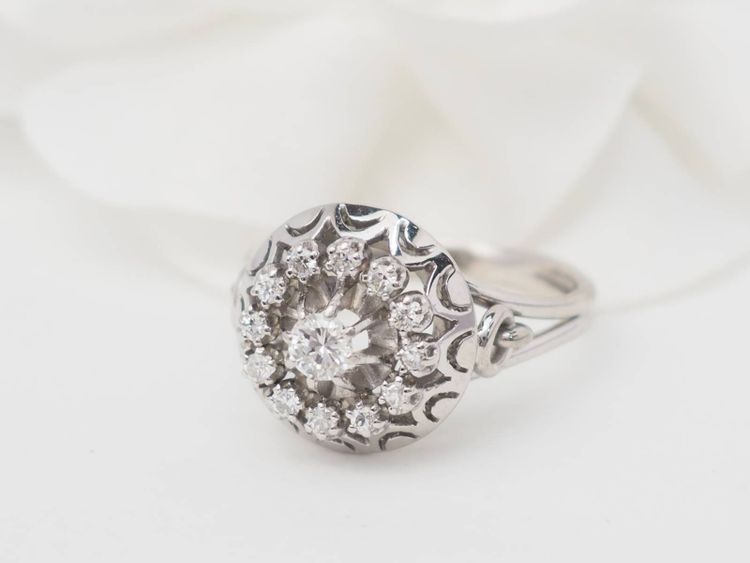 Vintage-Ring aus Weißgold, Platin und Diamanten