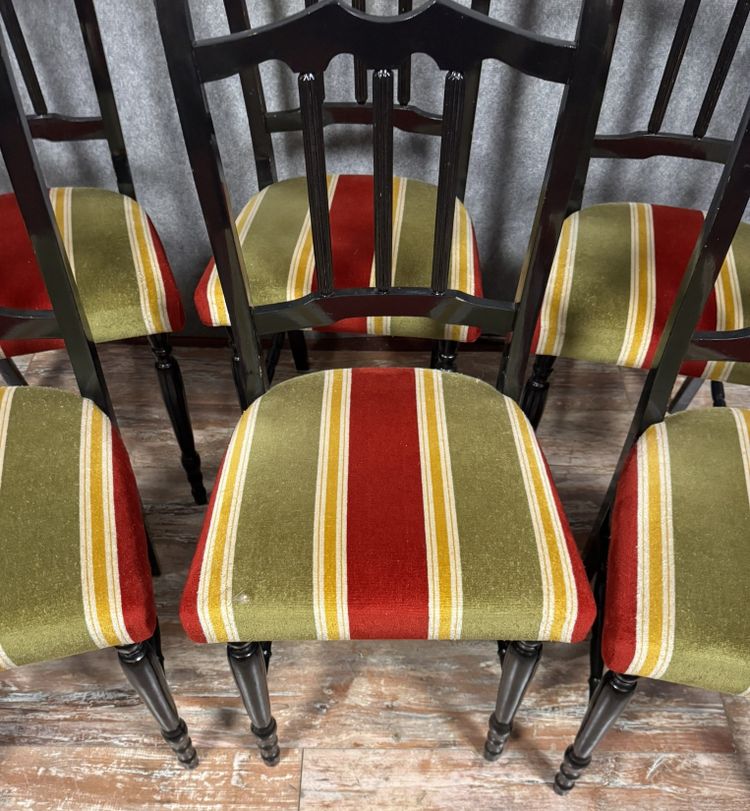 Set of 6 Vintage chairs in black lacquered wood, circa 1970