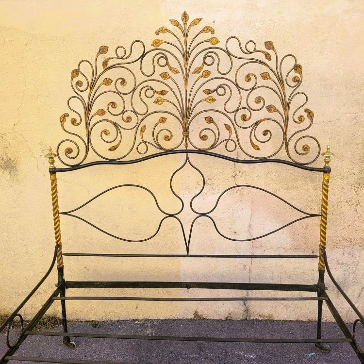 Letto in ferro dipinto, Genova, inizio XIX secolo