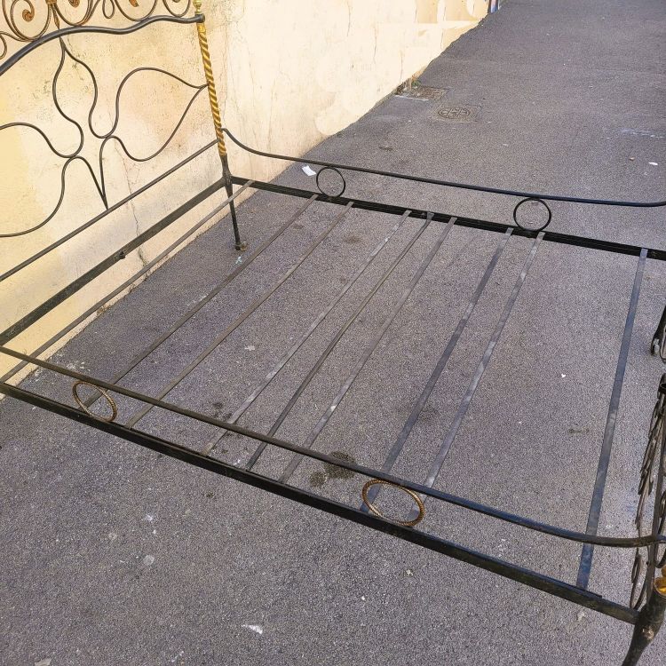 Letto in ferro dipinto, Genova, inizio XIX secolo