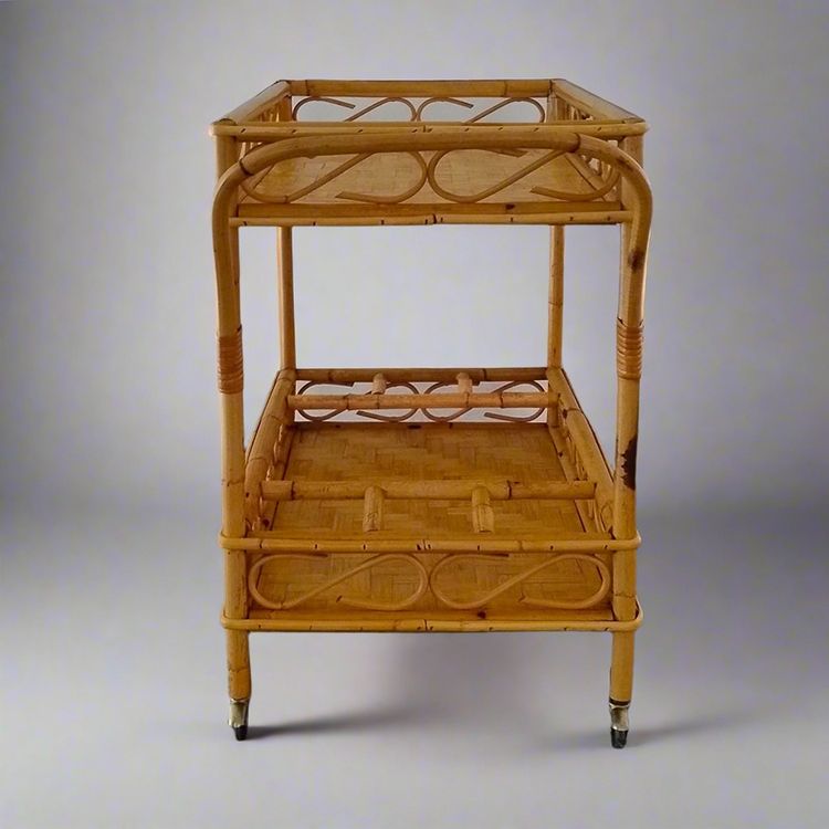1960s Magnifique et élégant chariot de bar en bambou et rotin par Franco Albini. Fabriqué en Italie