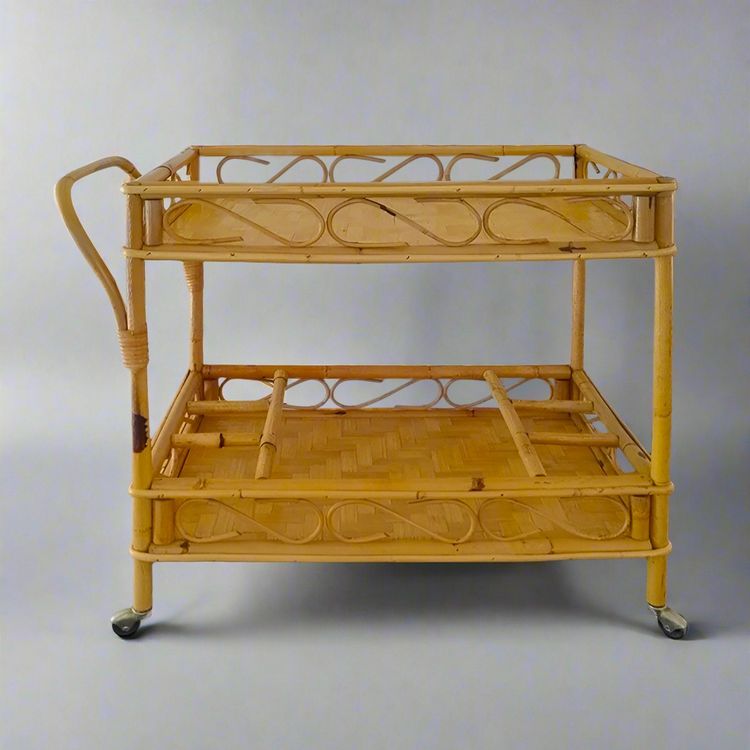 1960s Magnifique et élégant chariot de bar en bambou et rotin par Franco Albini. Fabriqué en Italie