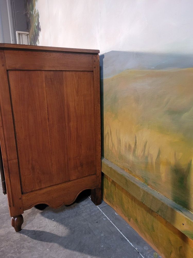 Credenza bassa Luigi XV in ciliegio