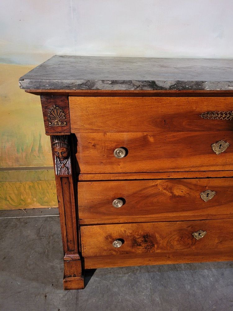 Commode époque Restauration En Noyer