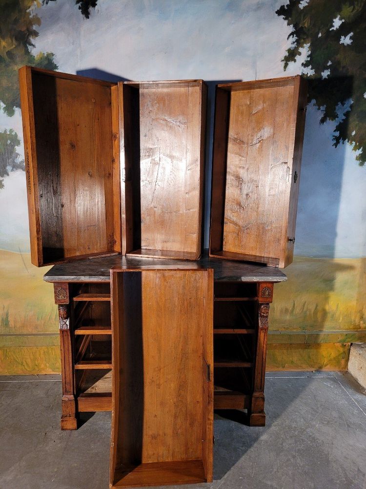 Commode époque Restauration En Noyer