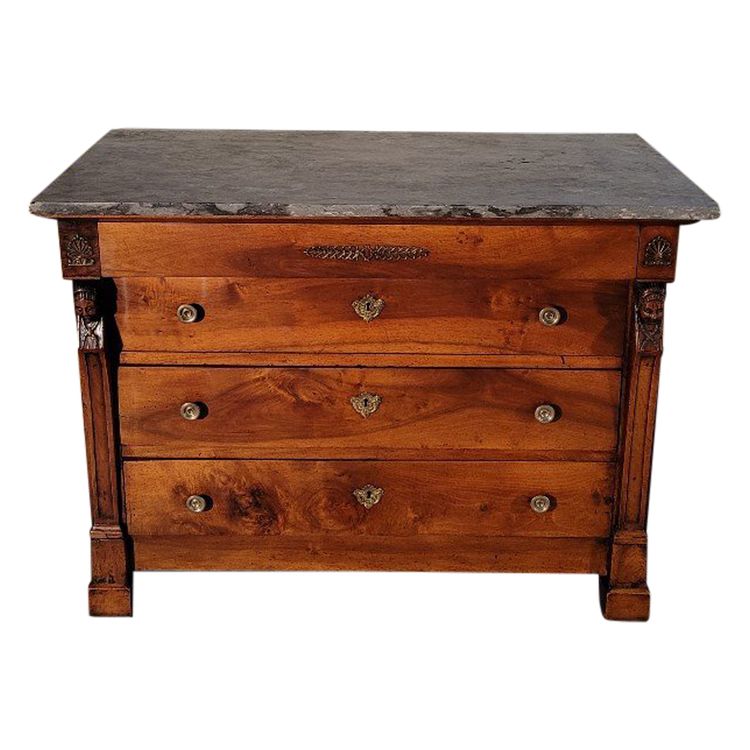 Commode époque Restauration En Noyer
