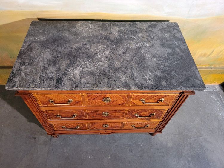 Petite Commode époque Louis XVI En Marqueterie