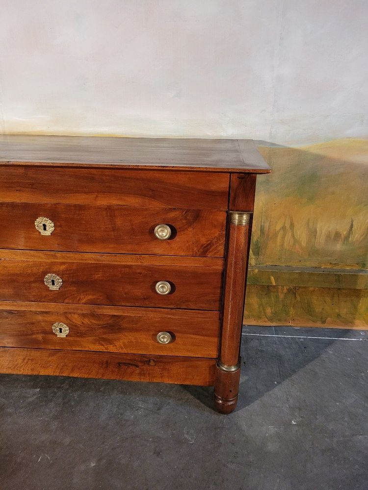 Petite commode Empire En Noyer Massif