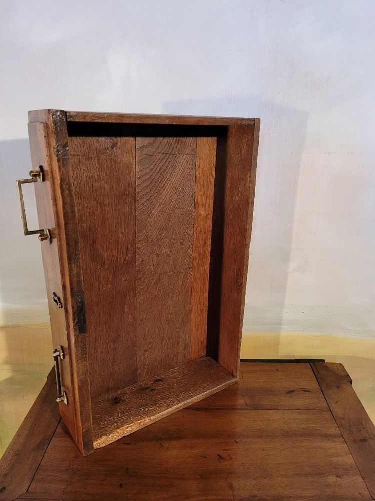 Petite Commode époque Louis XVI En Merisier