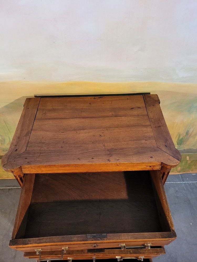 Petite Commode époque Louis XVI En Merisier