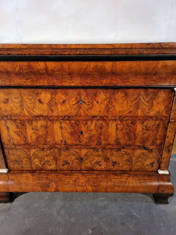 Commode époque Louis Philippe En Noyer