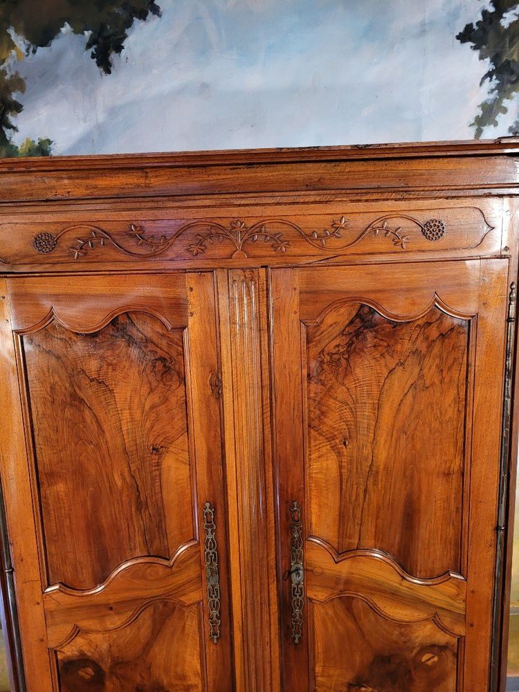 Kleiner Schrank Louis XV Aus Nussbaum