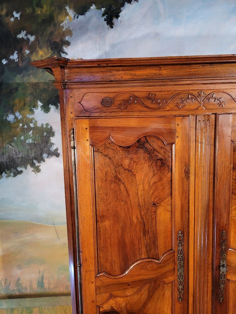 Kleiner Schrank Louis XV Aus Nussbaum