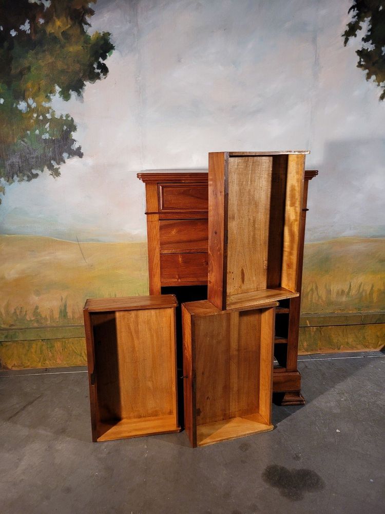 Chiffonnier Grande Commode En Noyer Massif XIX ème