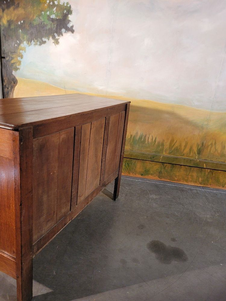 Commode époque Louis XVI En Chêne