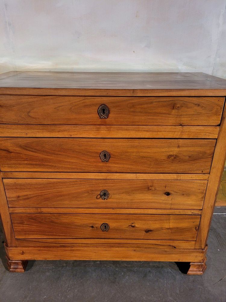 Petite Commode Louis Philippe En Noyer